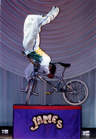 BMXアクロバット/ジェームス